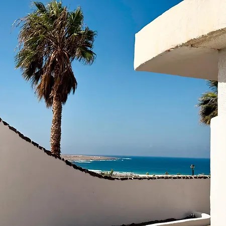 Ahul Con Pequena Piscina Hébergement de vacances Famara