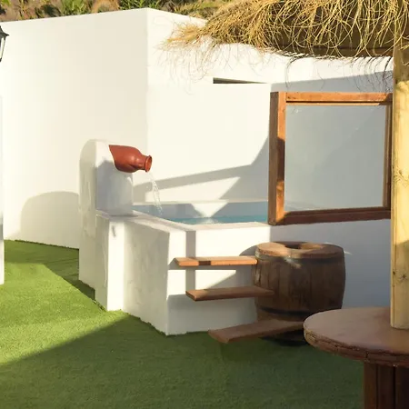 Hébergement de vacances Ahul Con Pequena Piscina Famara